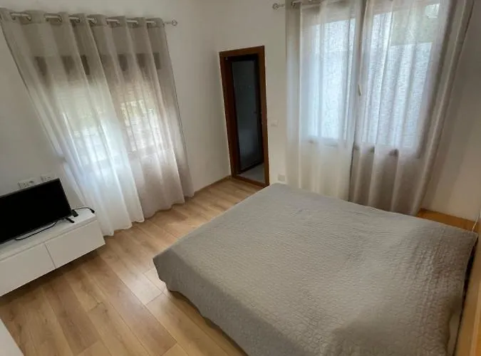 Gjiri Lalzit * Durrës